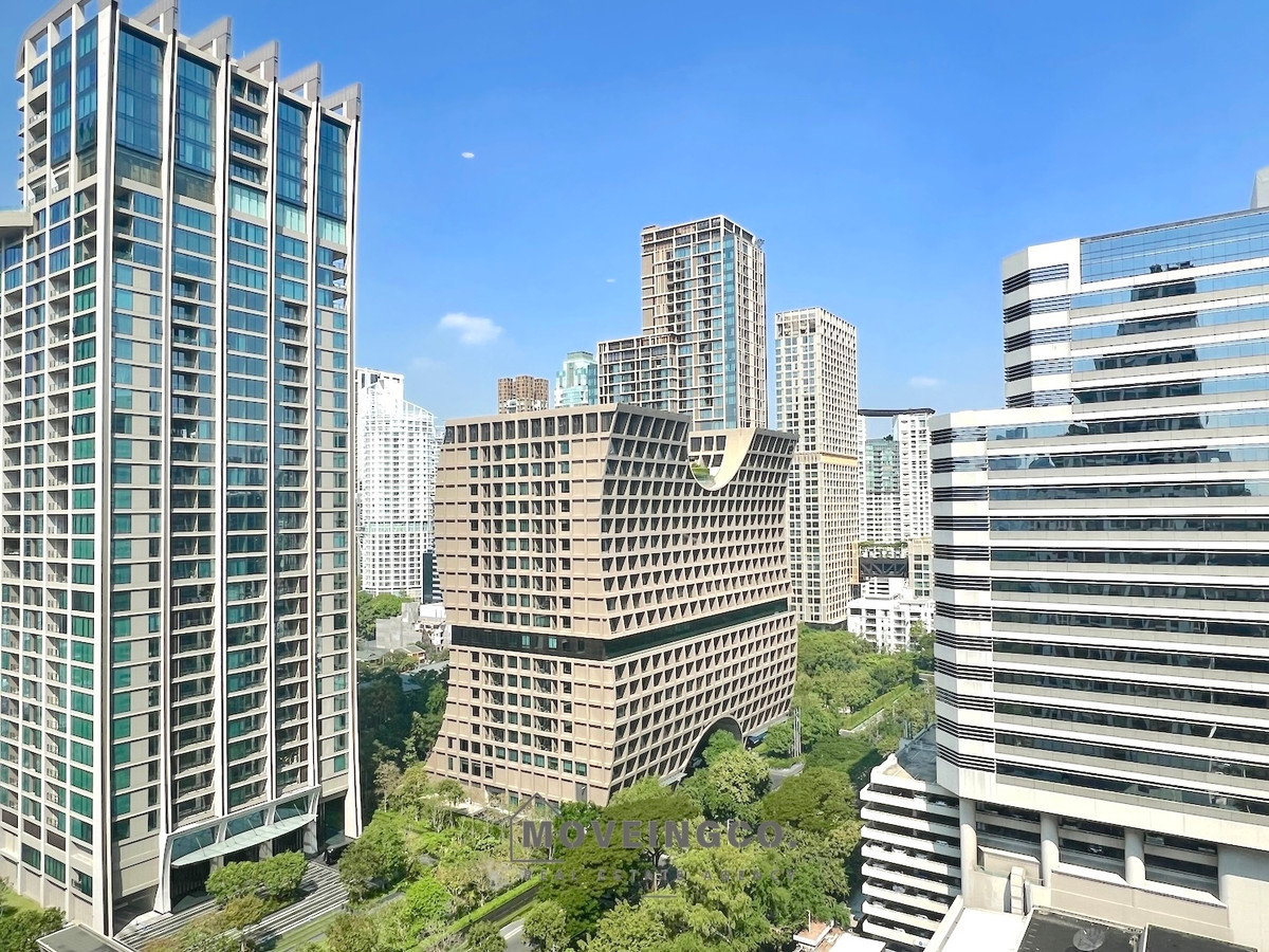 2 Beds condo in soi Tonson Langsuan, near Lumpini park, Velaa Langsuan Loading...