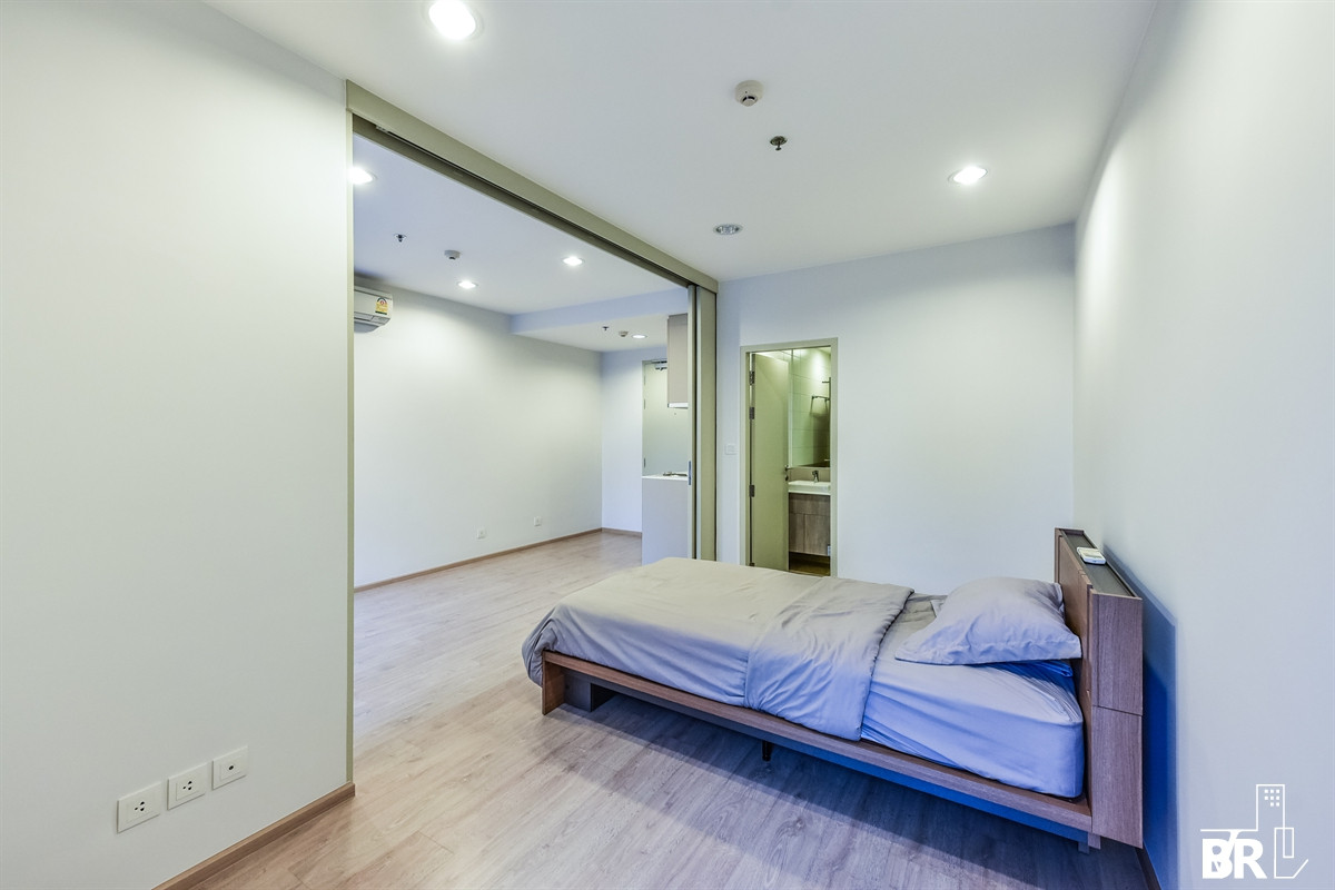 ðĨHot DealðĨIdeo Q Rachathewi 1B1B 34sqm. just 5.3MB only Call Khun  Aumi 0658209572 Loading...