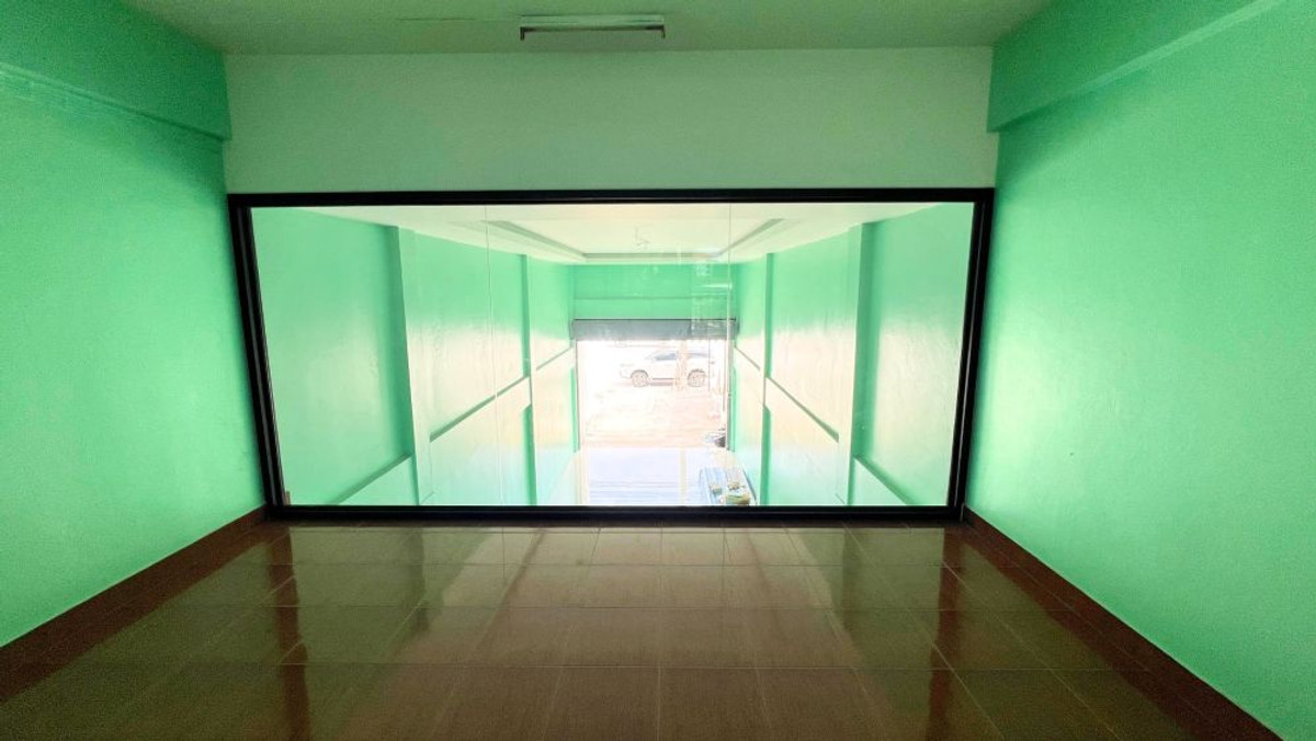 ขายอาคารพาณิชย์ระยอง : ขายอาคารพาณิชย์ 3 ชั้นครึ่ง ติดถนนสุขุมวิท บ้านฉาง ระยอง