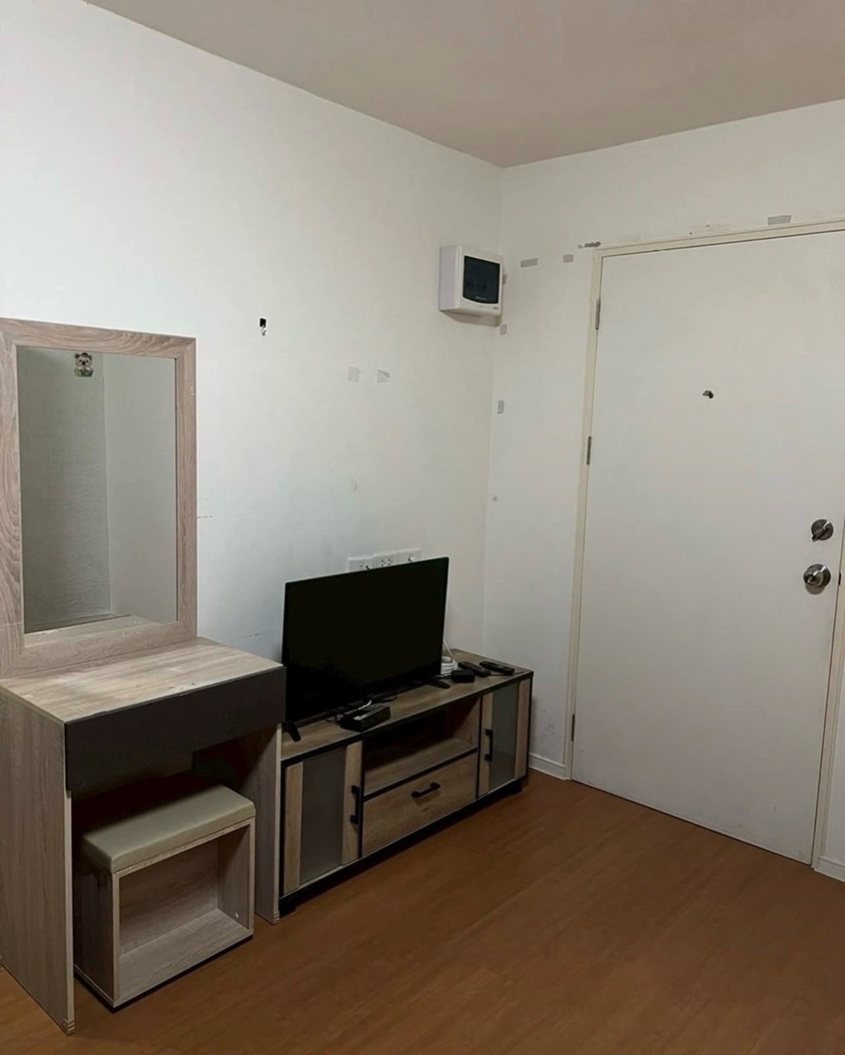 ขายคอนโด ลุมพินีมิกซ์ ศรีนครินทร์-เทพารักษ์ Loading...