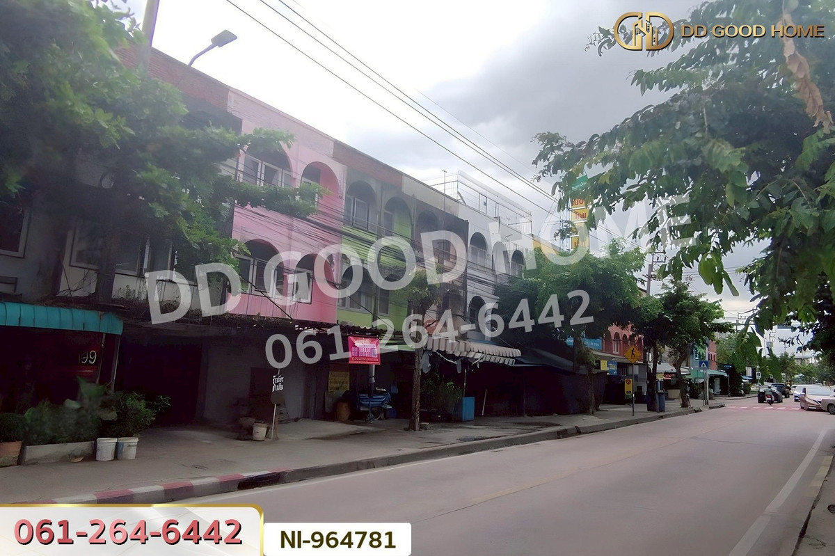 For SaleShop HouseBang kae, Phetkasem : NI-964781 Commercial building on Bang Waek Road, Phasi Charoen, near Wat Chai Chim Phli
