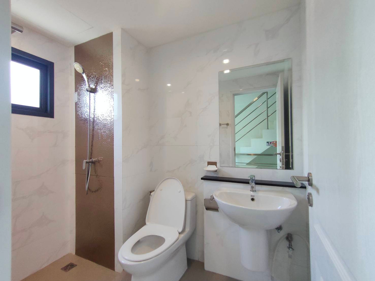 For RentShop HouseOnnut, Udomsuk : Commercial building for rent, THE MASTER project @ BTS ONNUT – PATTANAKARN (ST-02)