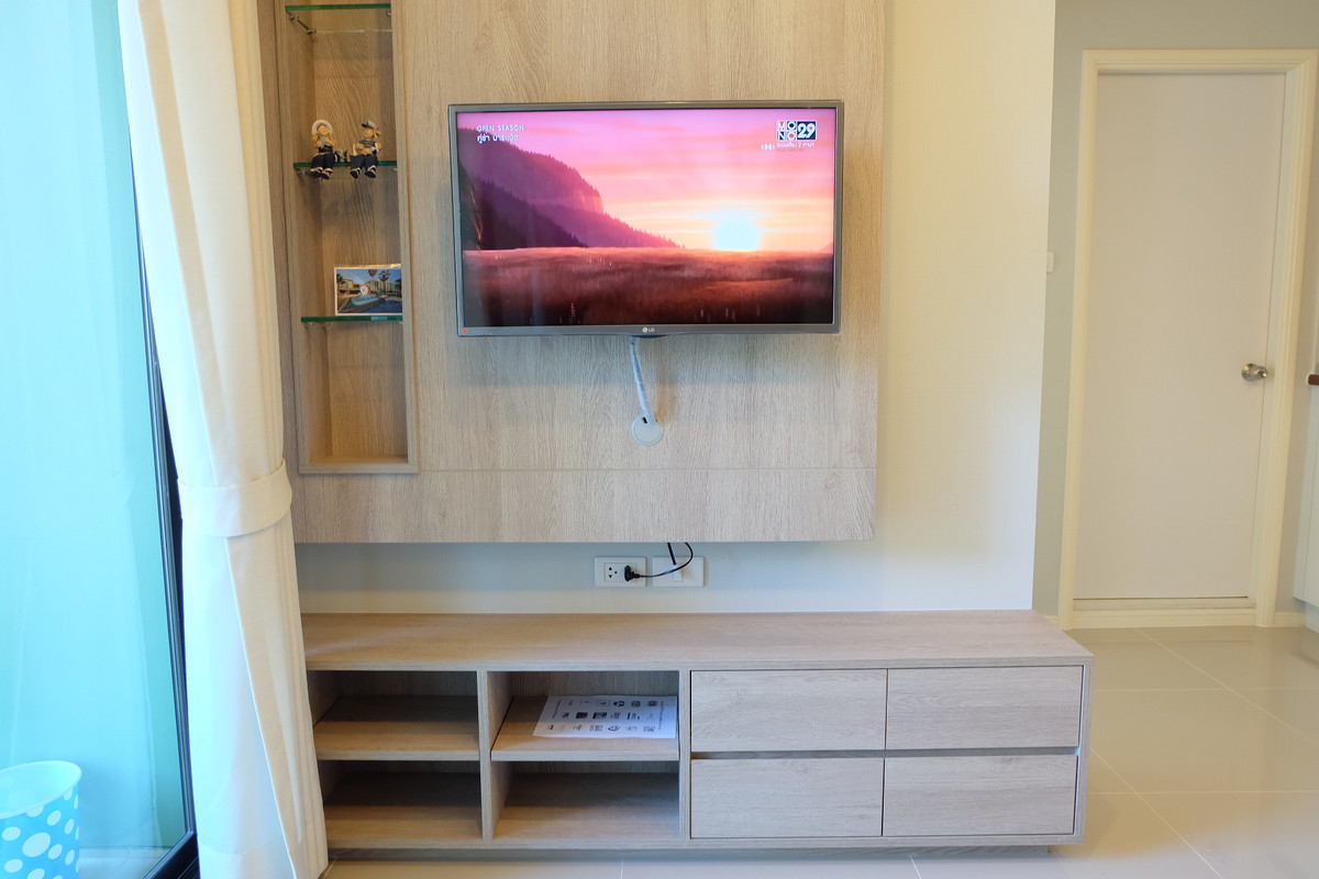 ขายด่วน(ขายขาดทุน) คอนโด ลุมพินี พาร์คบีช ชะอำ ติดทะเล วิวสระน้ำใหญ่ (Lumpini Park Beach Cha-am) Loading...