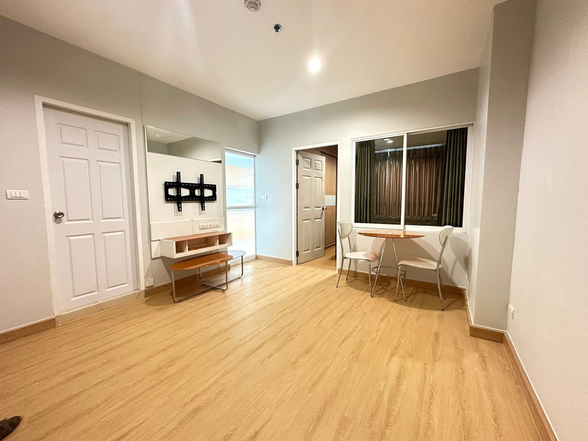 ðĨāļāļēāļĒāļāđāļ§āļðĨ Life@Ratchada - Huaikhwang - Best price 3.59mb, 1B1B 41 sq.m. near MRT Huaikhwang, prime area - by Tong C Loading...