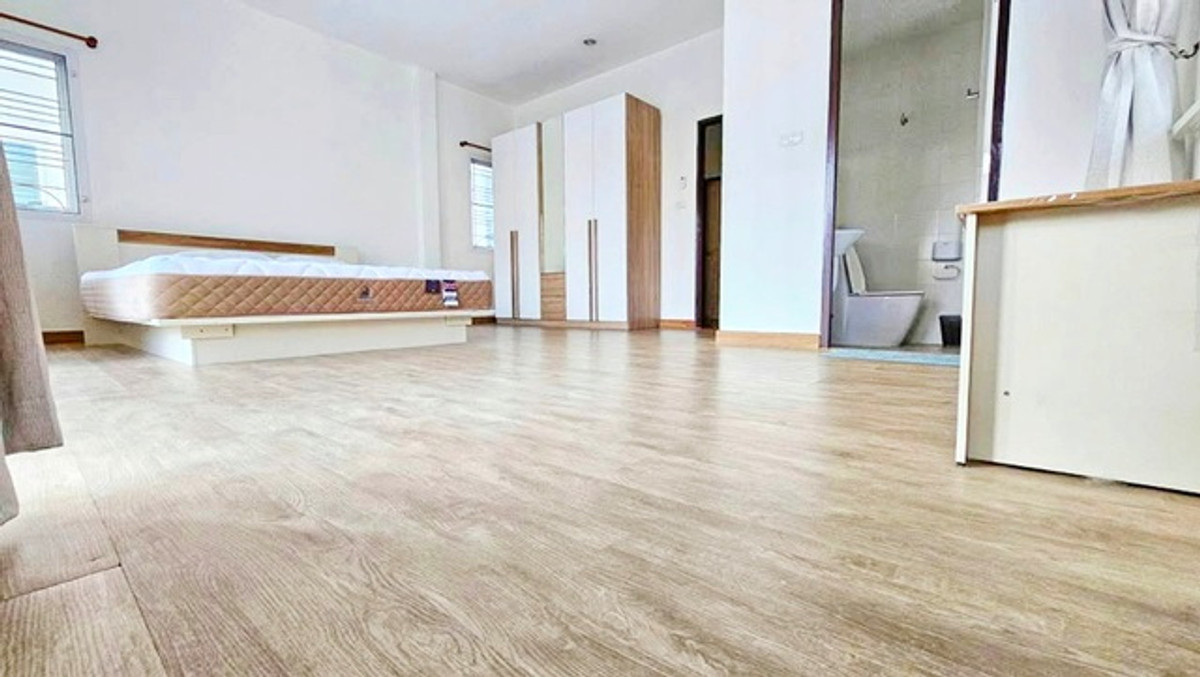 ตลาดกรุงเทพ-นนท์ 2.1 กม. กรุงเทพ-นนท์3 MRTแยกติวานนท์ 600 ม. ให้เช่า ทาวน์เฮ้าส์ 2 ชั้น 38 ตร.วา. 298 ตร.ม. เฟอร์ฯครบ 3 นอน Loading...