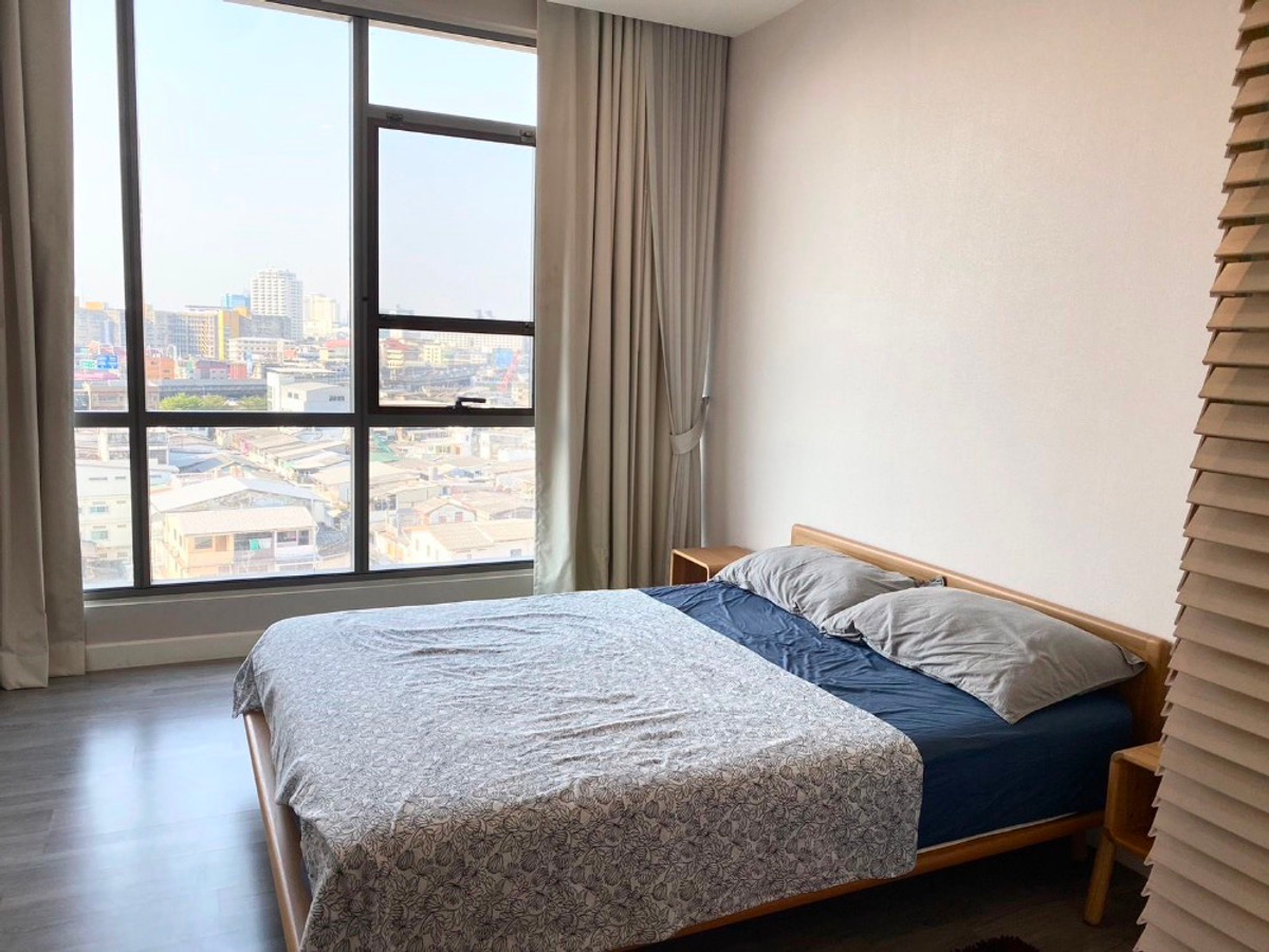 For RentCondoSiam Paragon ,Chulalongkorn,Samyan : The Room Rama 4【𝐑𝐄𝐍𝐓】🔥Perfect simplicity, a warm, yet unconventional beige tone🔥  Contact Line ID: @hacondo  Contact Line ID: @hacondo