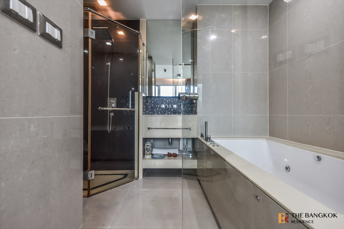 ðĨāļāļĨāđāļāļĒāđāļāđāļēāļāđāļ§āļðĨ The Address Asoke - Best price 20k/month, 1B1B .36 sq.m. near MRT Phetchaburi, prime area - by Tong C Loading...