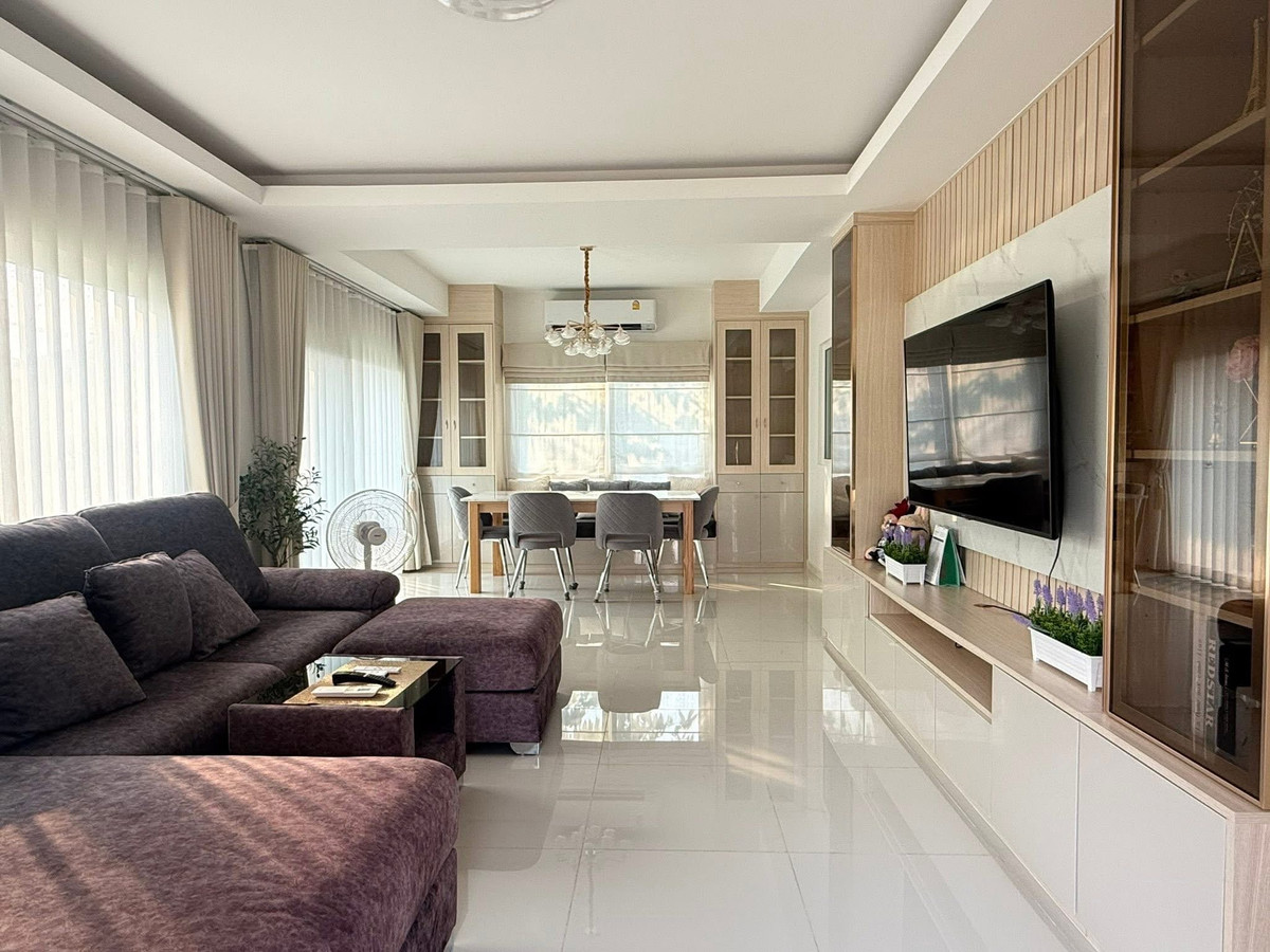 💥House for rent 💵 69,000 baht / month Chaiyaphruek Village, Expressway #Ramindra  - Chatuchot #Bangkok  Loading...