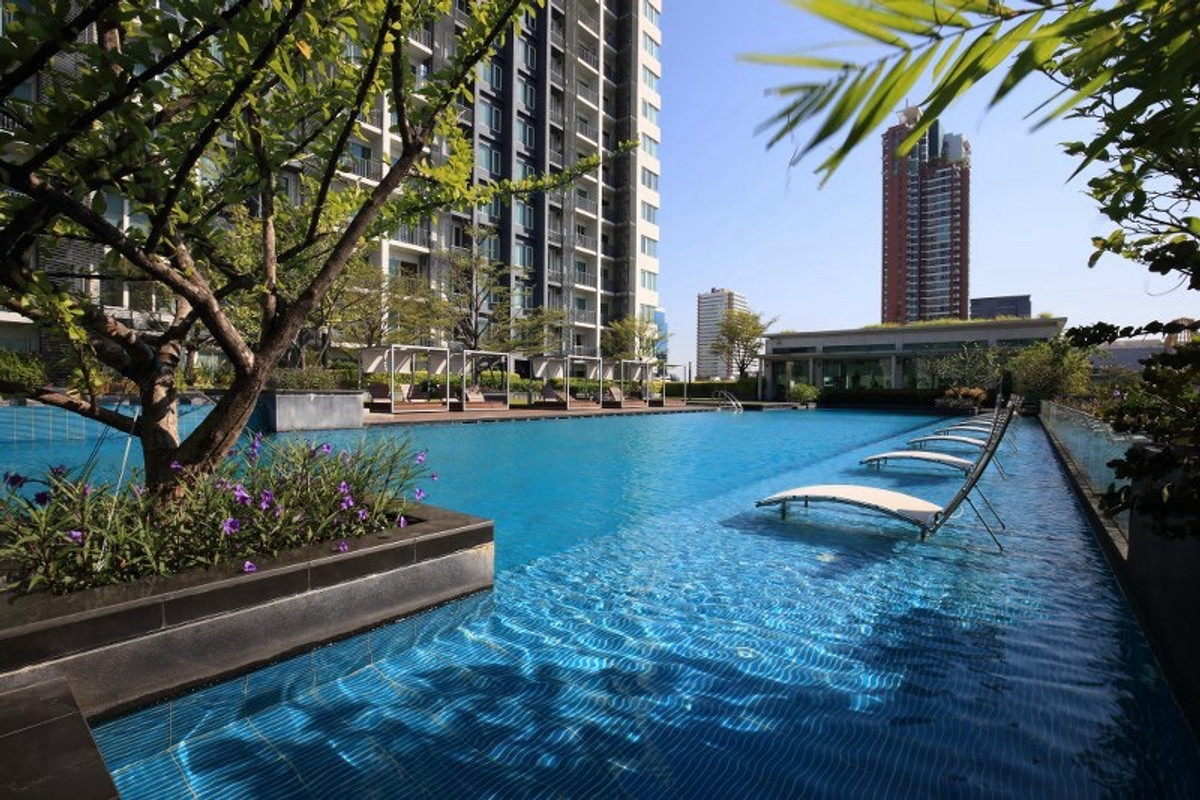 For SaleCondoSukhumvit, Asoke, Thonglor : 🔥Urgent Siriat Sukhumvit 2 bedrooms 11 million, if interested contact 📲 093-616-4456 (Sales Department)