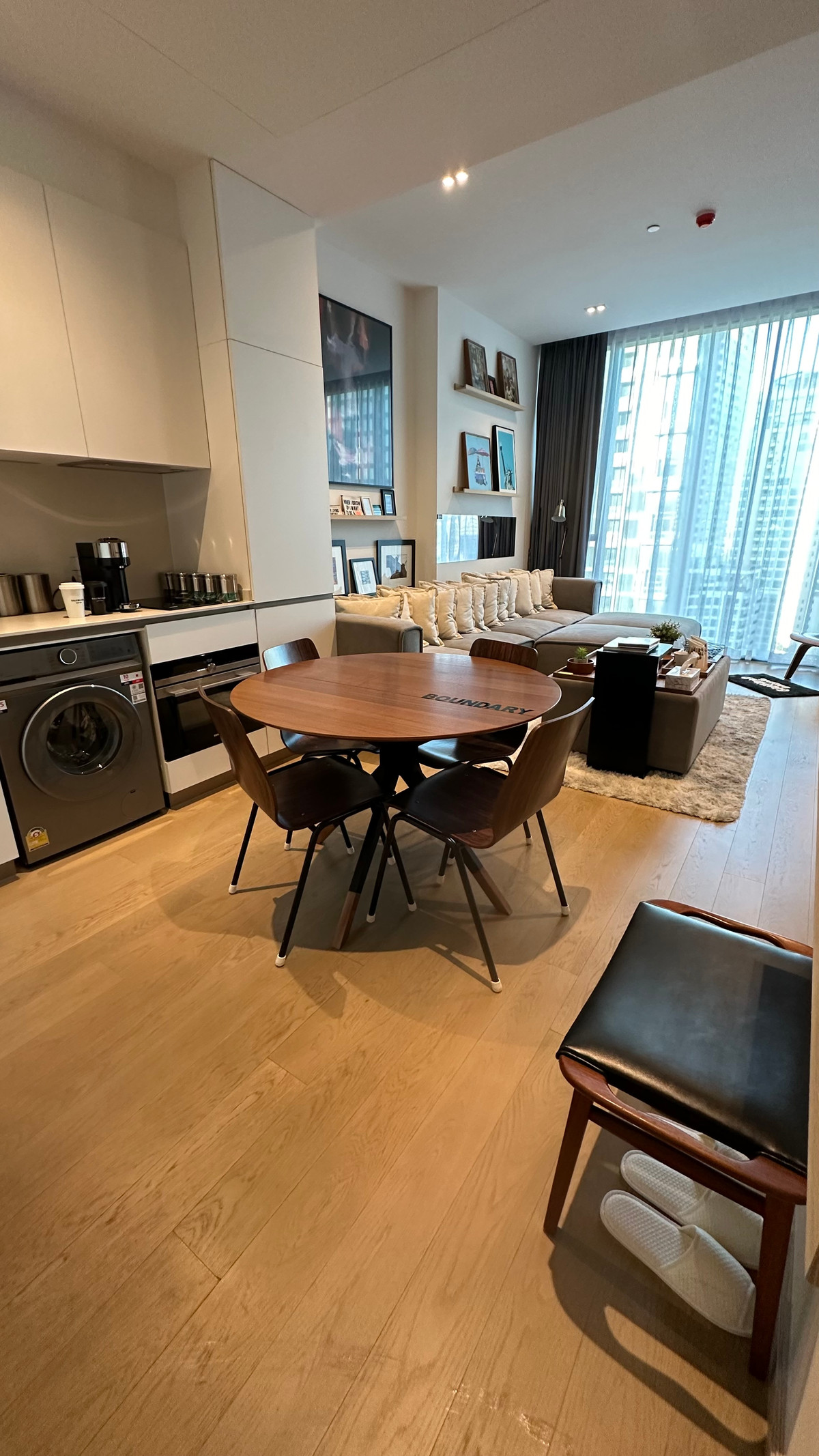 ขายคอนโดสุขุมวิท อโศก ทองหล่อ : 🔥ขายด่วน🔥เดอะ สแตรนด์ ทองหล่อ ห้องสวย ตกแต่งหรู เฟอร์นิเจอร์ครบพร้อมเข้าอยู่ ใกล้ BTS ทองหล่อ