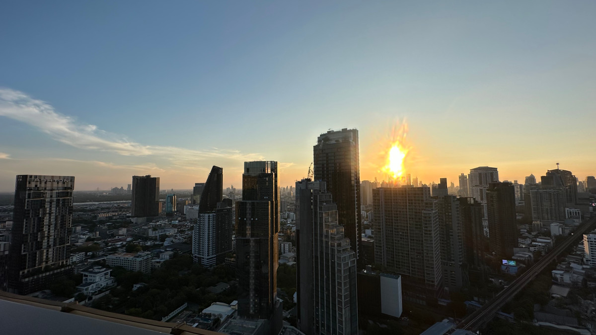 ขายคอนโดสุขุมวิท อโศก ทองหล่อ : 🔥ขายด่วน🔥เดอะ สแตรนด์ ทองหล่อ ห้องสวย ตกแต่งหรู เฟอร์นิเจอร์ครบพร้อมเข้าอยู่ ใกล้ BTS ทองหล่อ