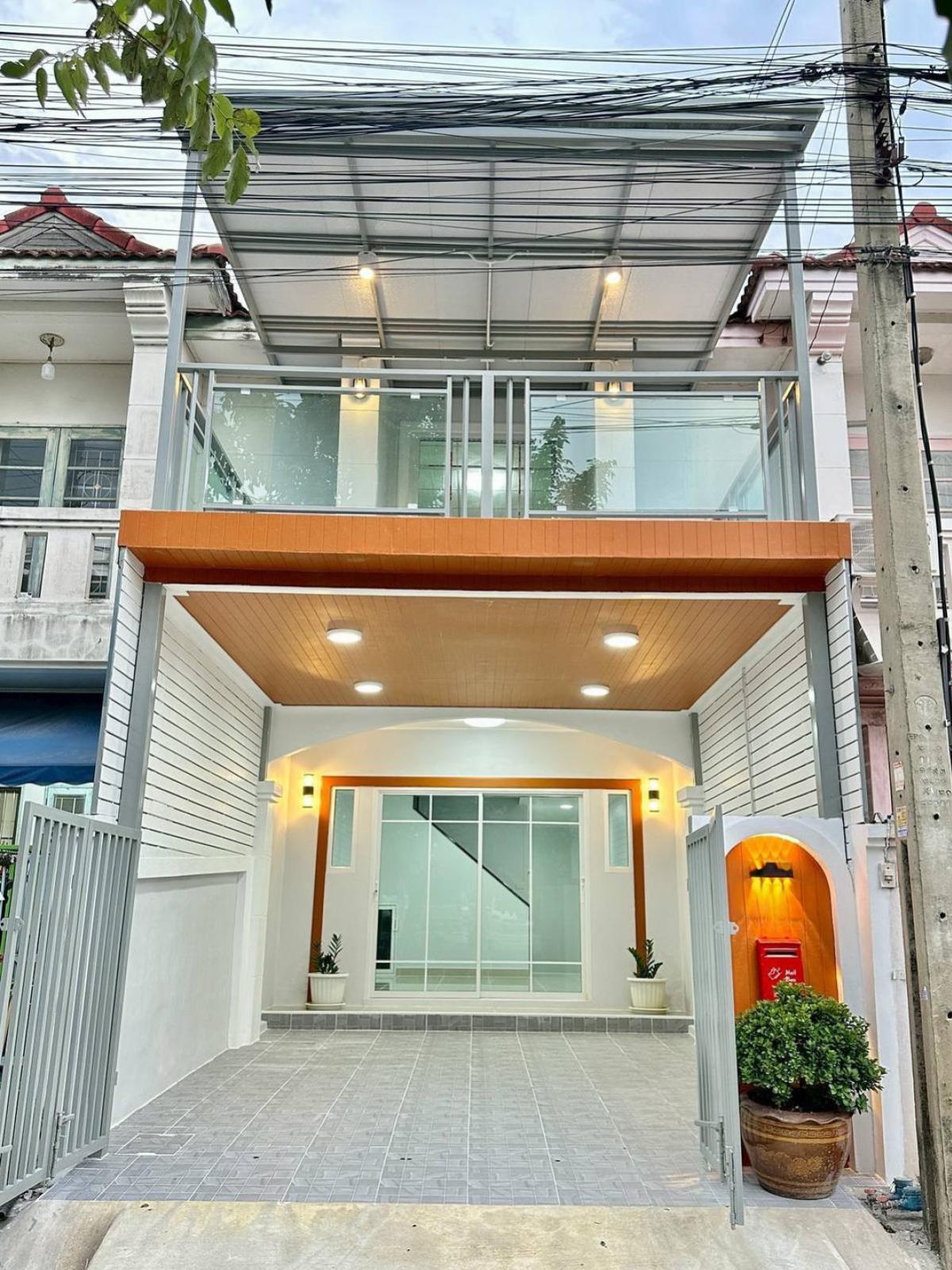 ขายทาวน์โฮมนนทบุรี บางใหญ่ บางบัวทอง : ขายทาวน์เฮ้าส์/ทาวน์โฮม  บ้านพุทธชาด บางรักใหญ่ รีโนเวทใหม่ บางรักใหญ่ บางบัวทอง นนทบุรี CX-130879