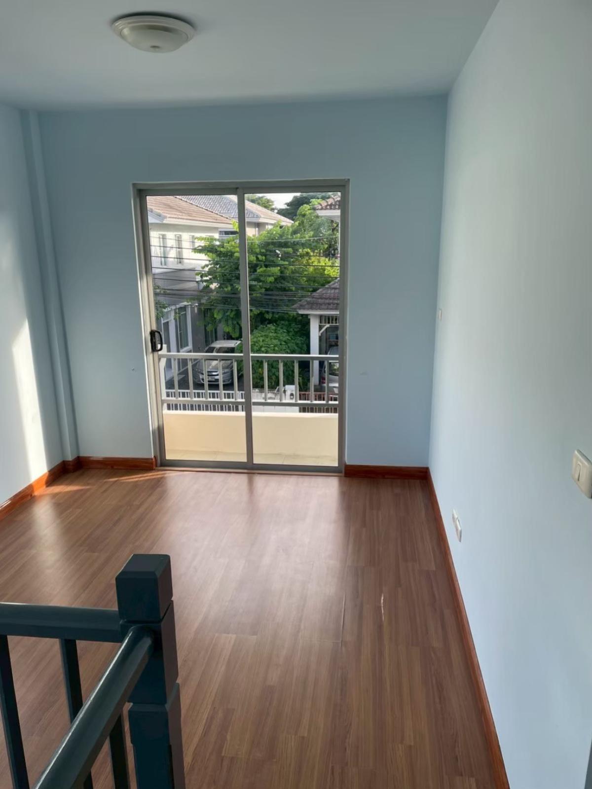 For SaleHouseSamut Prakan,Samrong : For Sale House , Chollada Suvarnabhumi , Sisa Chorakhe Noi , Bang Sao Thong , Samut Prakarn , CX-135341