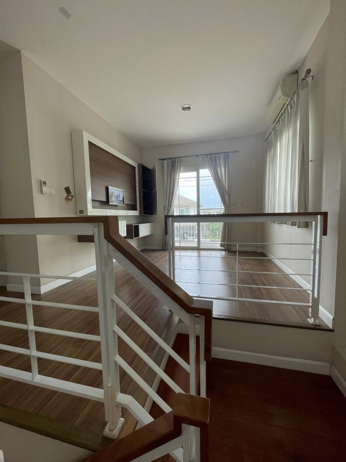 For SaleHousePattanakan, Srinakarin : For Sale House , Manthana Rama 9 - Srinakarin , MRT-Sri Kretta , Hua Mak , Bang Kapi , Bangkok , CX-135259