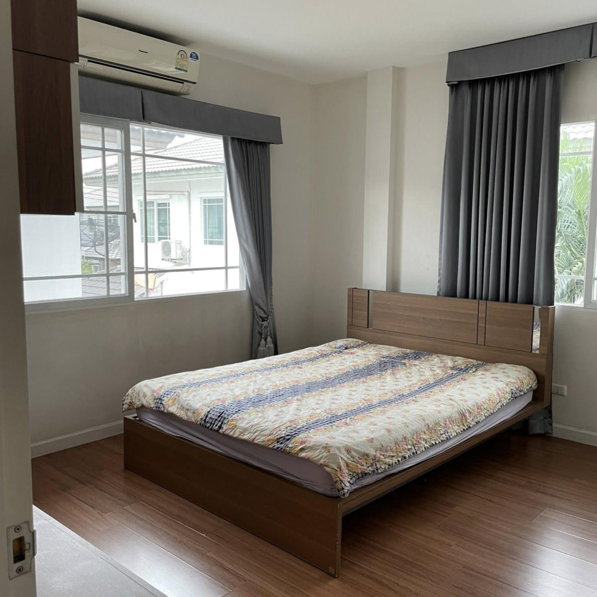 For SaleHousePattanakan, Srinakarin : For Sale House , Manthana Rama 9 - Srinakarin , MRT-Sri Kretta , Hua Mak , Bang Kapi , Bangkok , CX-135259