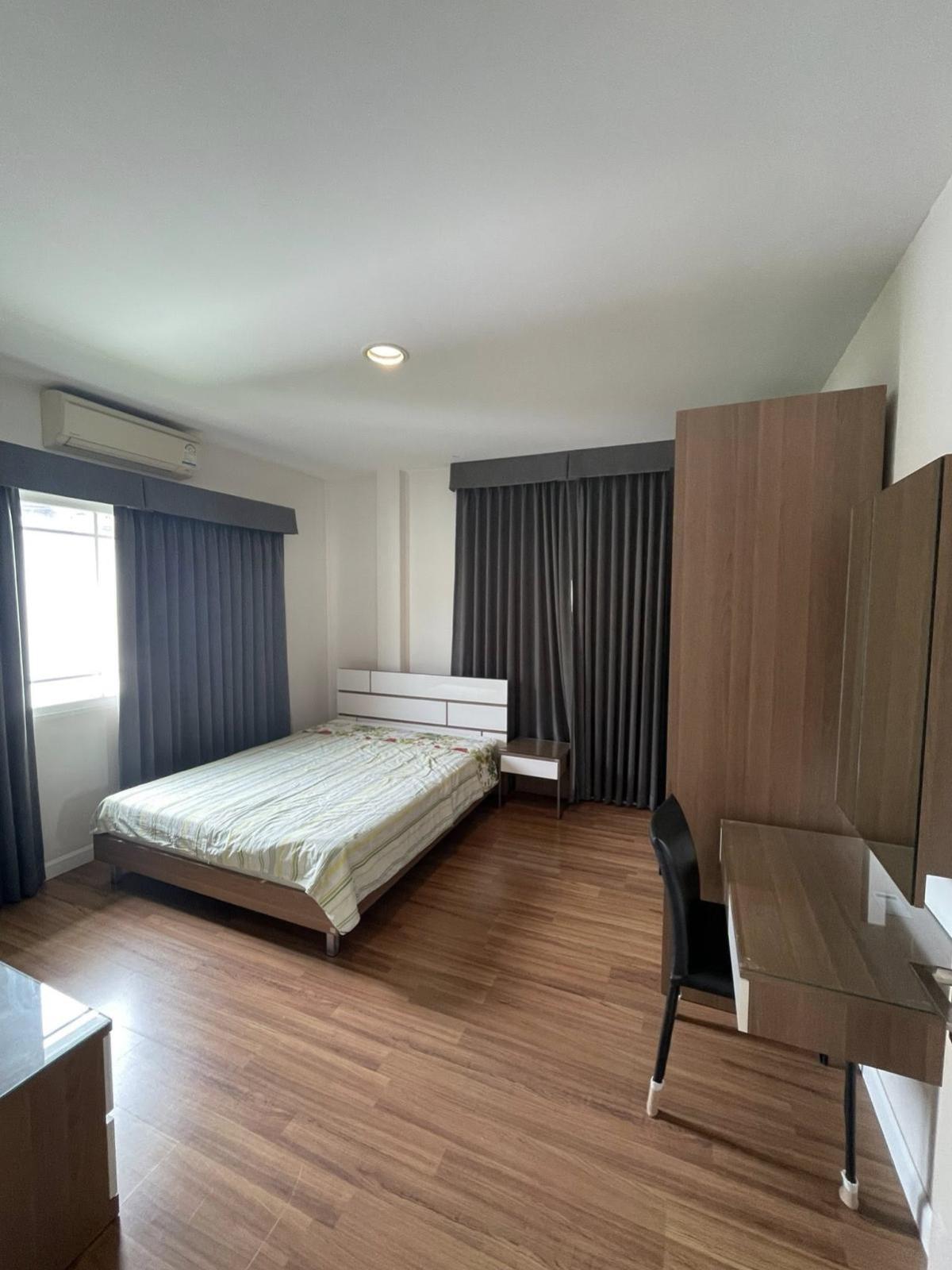 For SaleHousePattanakan, Srinakarin : For Sale House , Manthana Rama 9 - Srinakarin , MRT-Sri Kretta , Hua Mak , Bang Kapi , Bangkok , CX-135259