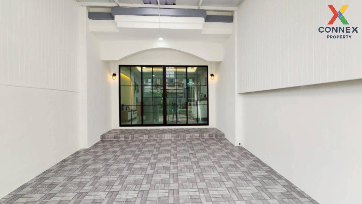 For SaleTownhomePathum Thani,Rangsit, Thammasat : For Sale Townhouse/Townhome  , Praemaporn Place Rangsit Khlong 4 , newly renovated , Bueng Yitho , Thanyaburi , Pathum Thani , CX-135055