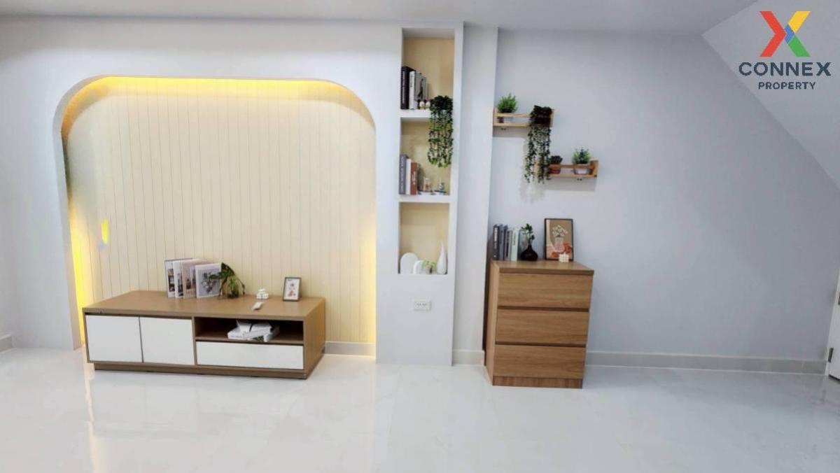 For SaleTownhomePathum Thani,Rangsit, Thammasat : For Sale Townhouse/Townhome  , Praemaporn Place Rangsit Khlong 4 , newly renovated , Bueng Yitho , Thanyaburi , Pathum Thani , CX-135055