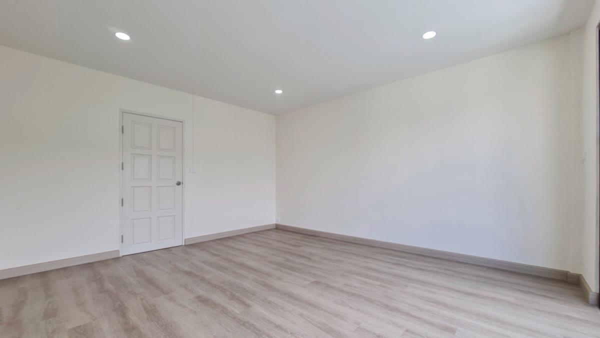 ขายทาวน์โฮมนนทบุรี บางใหญ่ บางบัวทอง : ขายทาวน์เฮ้าส์/ทาวน์โฮม  หมู่บ้านตะวันนา รีโนเวทใหม่ บางกระสอ เมืองนนทบุรี นนทบุรี CX-135059