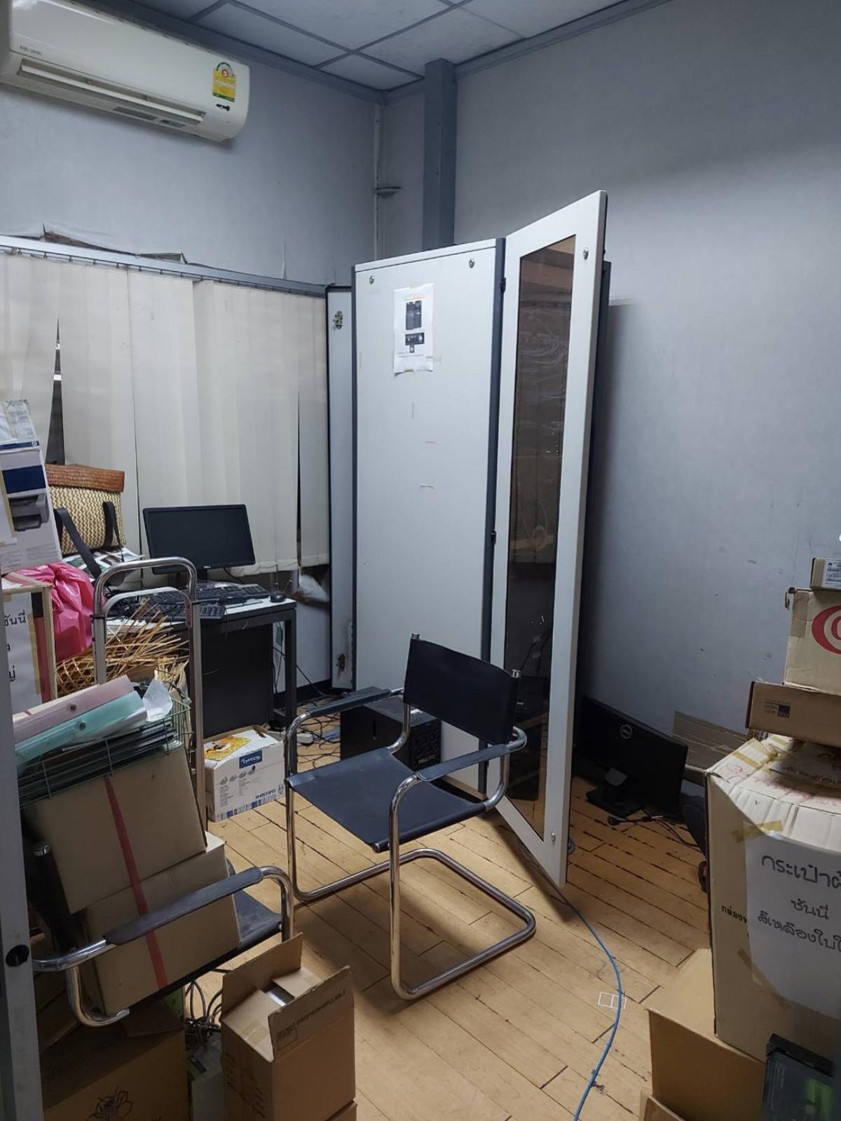 For SaleShop HousePinklao, Charansanitwong : For Sale 2  -storey commercial building  2 units  area 120 sq m. Charansanitwong 96/1 Bang Phlat Bangkok , Bang O , Bang Phlat , Bangkok , CX-135064