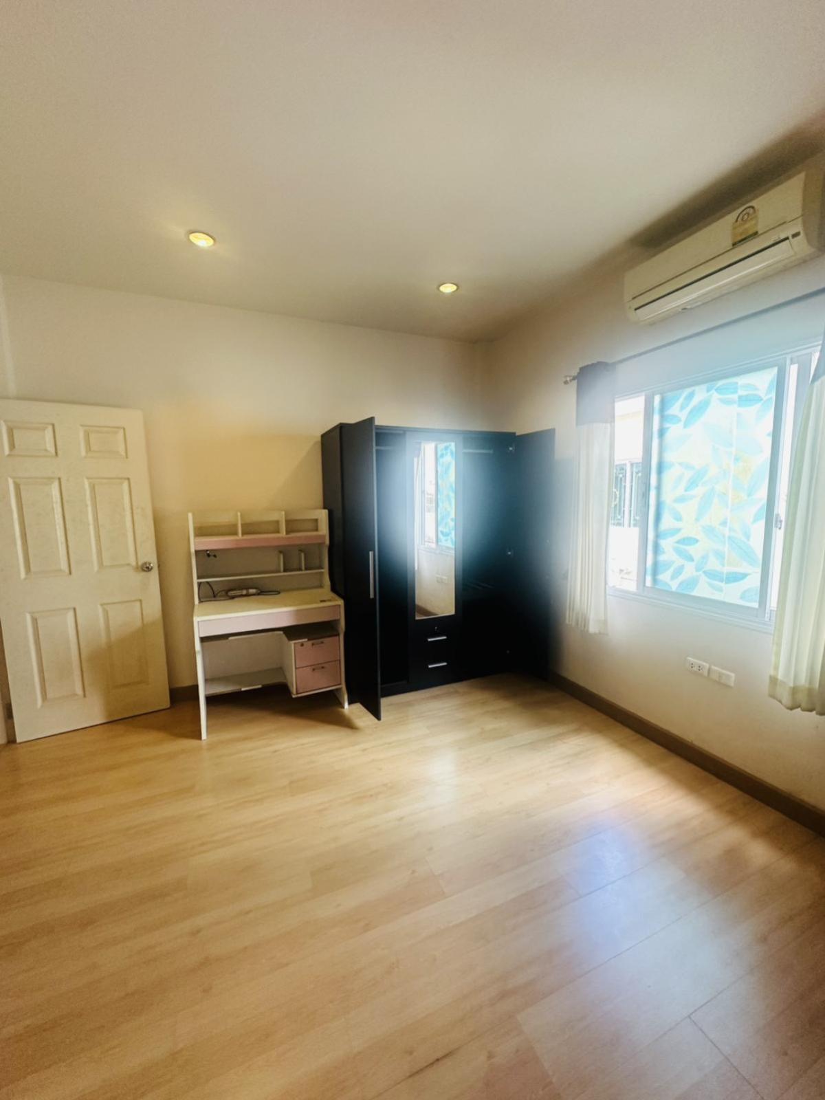 ขายทาวน์โฮมพระราม 5 ราชพฤกษ์ บางกรวย : ขายทาวน์เฮ้าส์/ทาวน์โฮม  ปริญลักษณ์ ไลท์ พระราม 5 บางกร่าง เมืองนนทบุรี นนทบุรี CX-134980