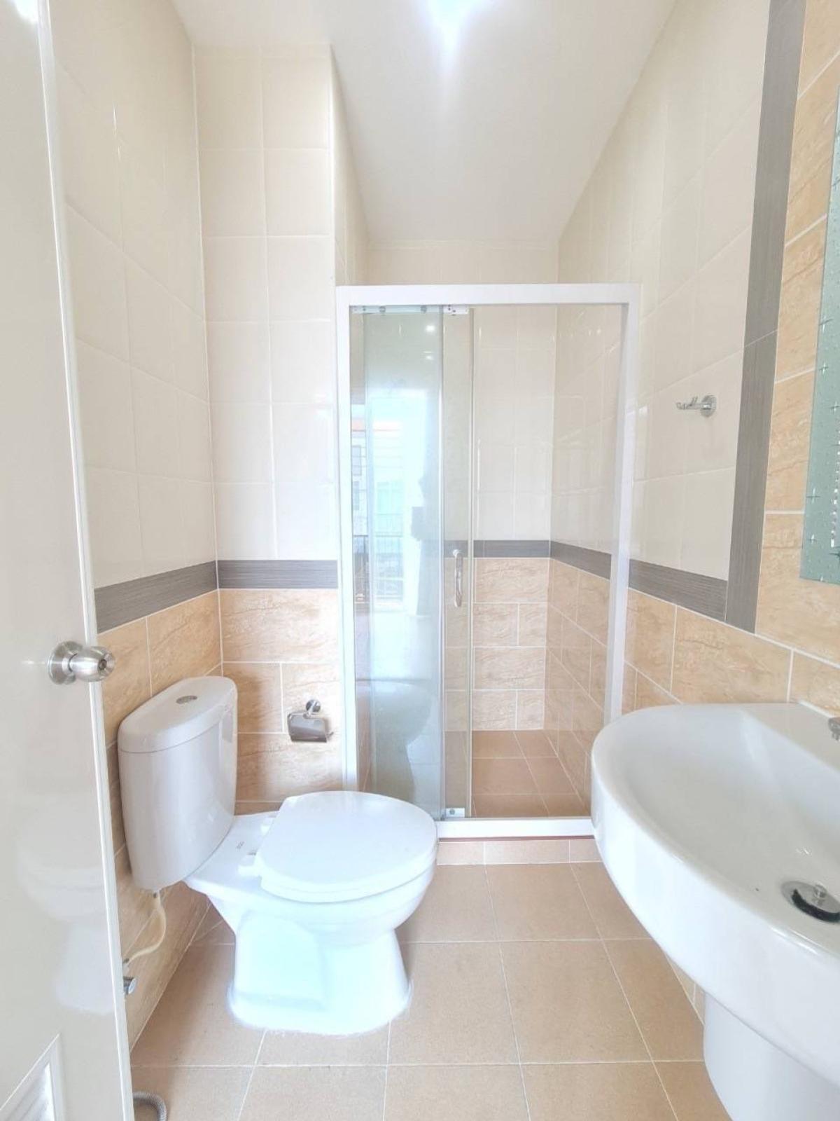 ขายทาวน์โฮมราษฎร์บูรณะ สุขสวัสดิ์ : ขายทาวน์เฮ้าส์/ทาวน์โฮม  โกลเด้น ทาวน์ 2 สุขสวัสดิ์ - พุทธบูชา บางปะกอก เขต ราษฎร์บูรณะ กรุงเทพ CX-135035