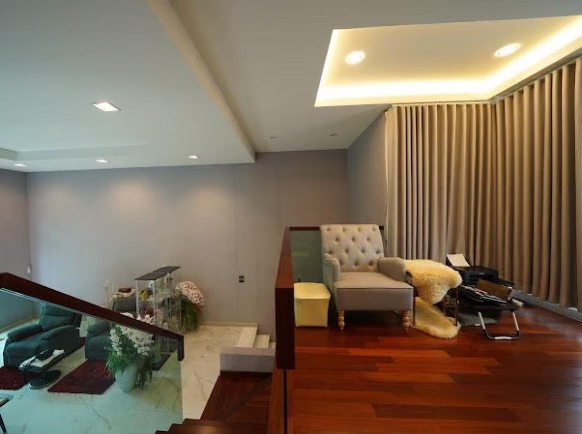 ขายทาวน์โฮมลาดพร้าว เซ็นทรัลลาดพร้าว : ขายบ้าน  ดิ เอท จตุจักร - รัชดา ห้องมุม หน้ากว้าง จอมพล  เขต จตุจักร กรุงเทพ CX-134977