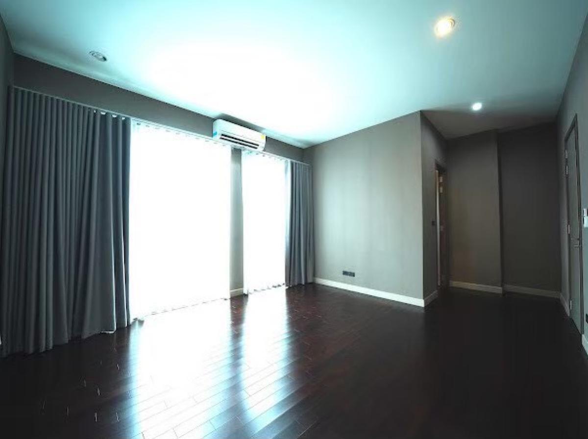 ขายทาวน์โฮมลาดพร้าว เซ็นทรัลลาดพร้าว : ขายบ้าน  ดิ เอท จตุจักร - รัชดา ห้องมุม หน้ากว้าง จอมพล  เขต จตุจักร กรุงเทพ CX-134977