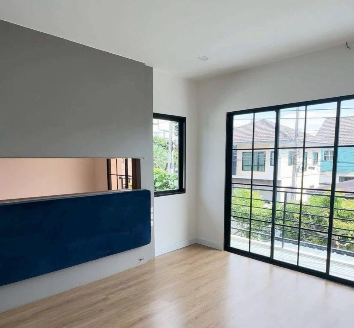 ขายบ้านปทุมธานี รังสิต ธรรมศาสตร์ : ขายบ้าน  เดอะทรัสต์ รังสิต คลอง 4 รีโนเวทใหม่ ลาดสวาย ลำลูกกา ปทุมธานี CX-134732