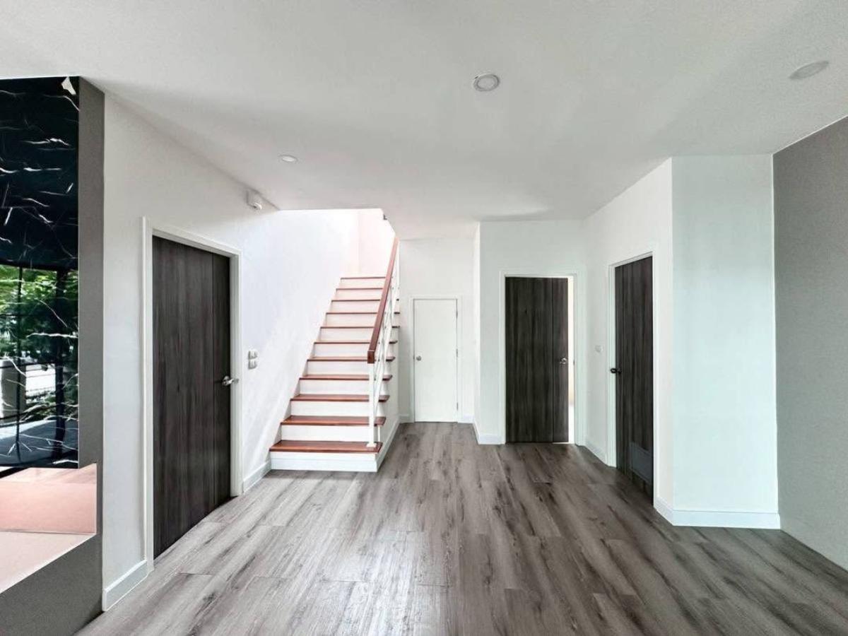 ขายบ้านปทุมธานี รังสิต ธรรมศาสตร์ : ขายบ้าน  เดอะทรัสต์ รังสิต คลอง 4 รีโนเวทใหม่ ลาดสวาย ลำลูกกา ปทุมธานี CX-134732