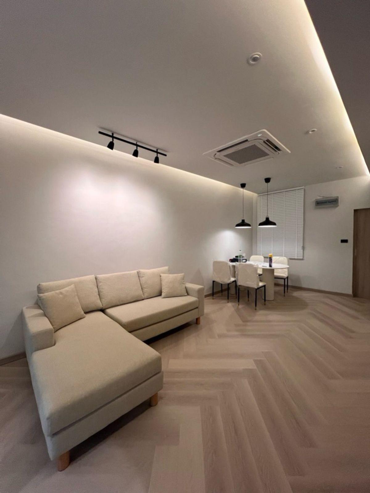 ขายทาวน์โฮมลาดกระบัง สุวรรณภูมิ : ขายทาวน์เฮ้าส์/ทาวน์โฮม  เดอะ เมทโทร พระราม 9 ประเวศ เขต ประเวศ กรุงเทพ CX-134918