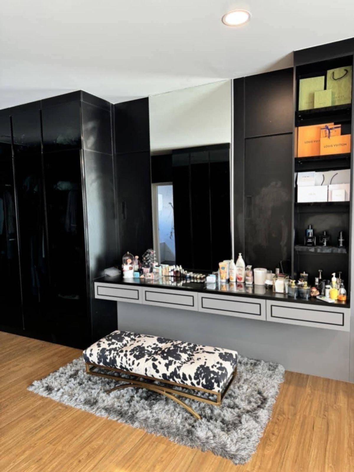 ขายบ้านนวมินทร์ รามอินทรา : ขายบ้าน  เซนโทร รามอินทรา-จตุโชติ 2 ออเงิน เขต สายไหม กรุงเทพ CX-134944