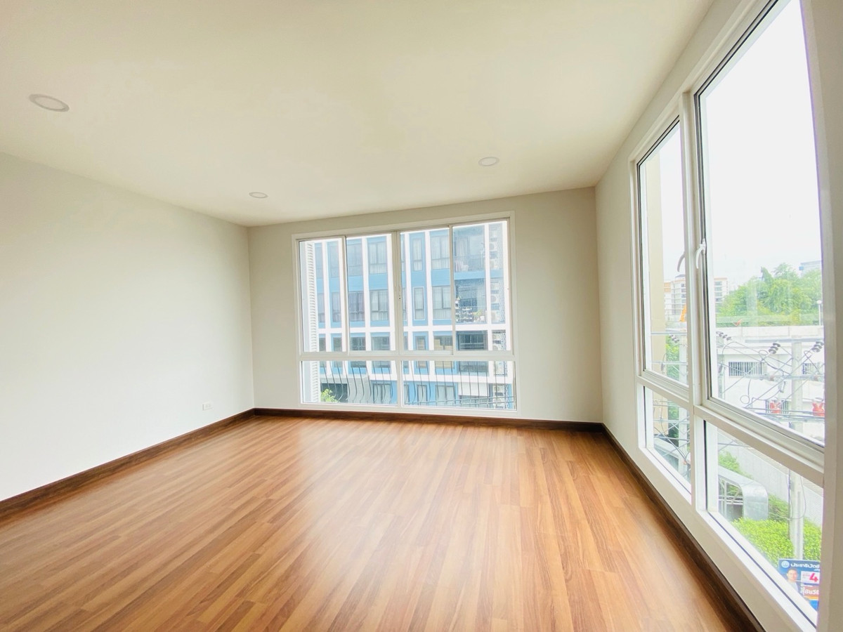 ให้เช่าทาวน์โฮมบางนา แบริ่ง ลาซาล : ซอยลาซาล24-แบริ่ง13 ให้เช่า ทาวน์โฮม 3.5 ชั้น 3จอดรถ 2ห้องนอน 3ห้องน้ำ