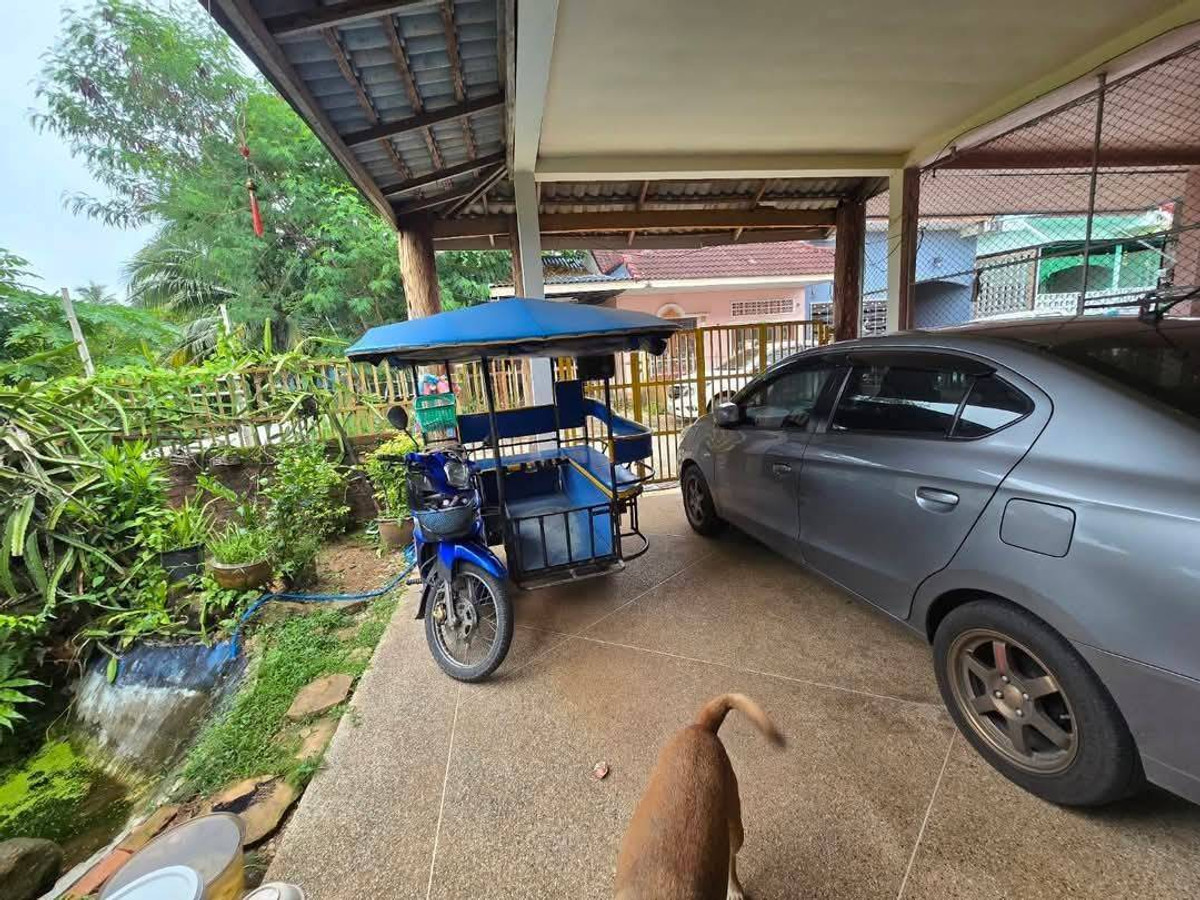 ขายทาวน์เฮ้าส์ชั้นเดียว 1 คูหา ใจกลางเมือง ทำเลดี จังหวัดกระบี่  Loading...