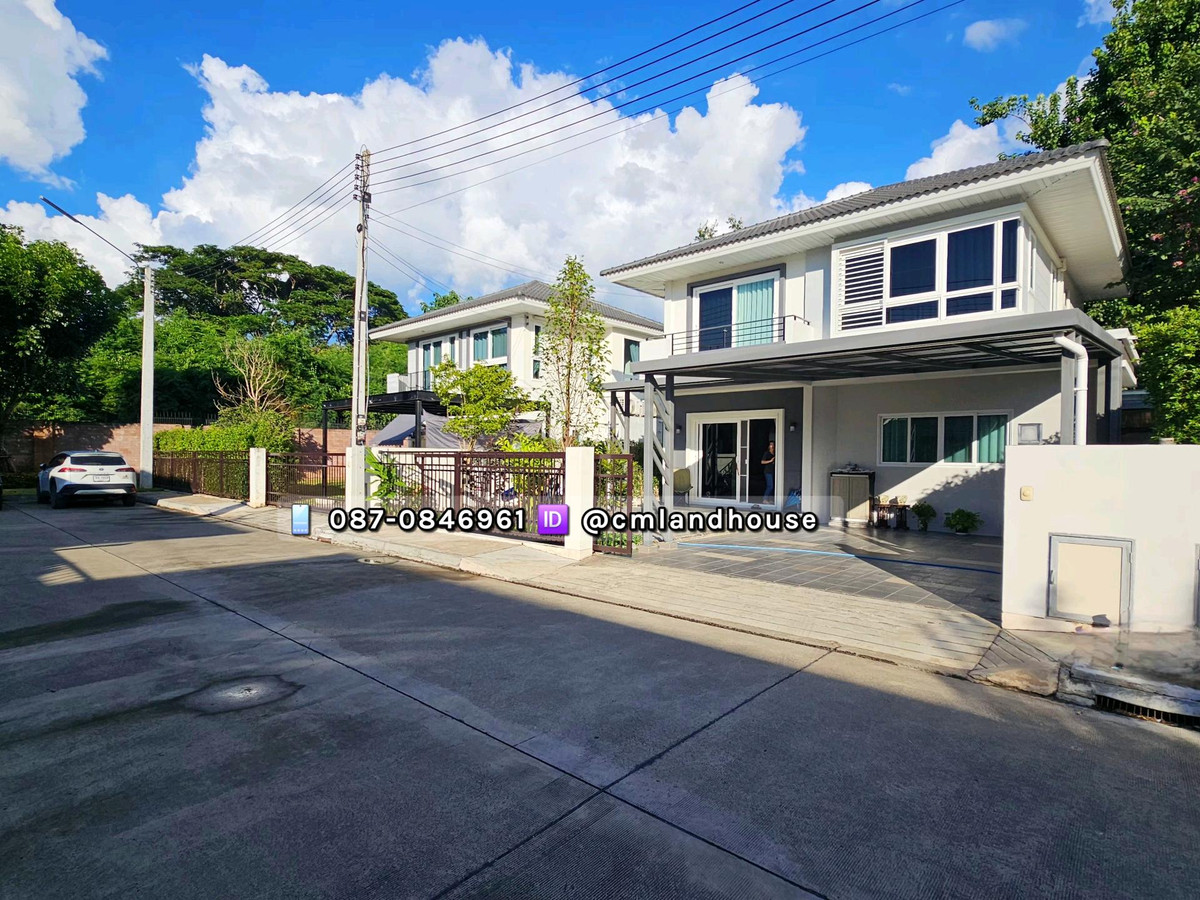 Supalai Bella, Mae Rim District, next to Kad Farang Mae Rim. Opposite Makro, beautiful house, 4 bedrooms, fully furnished. The house is just over a year old. Loading...