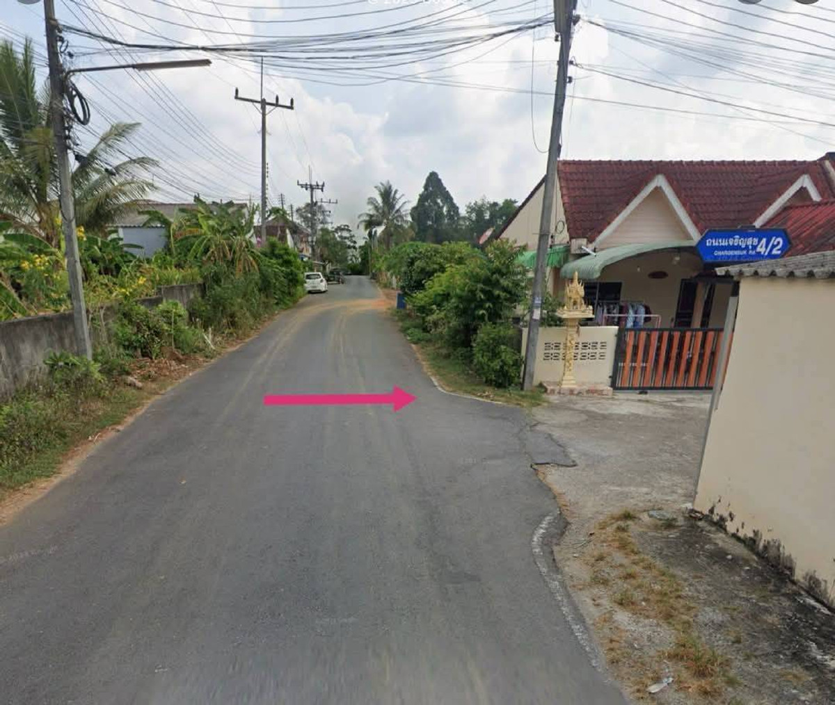 ขายทาวน์เฮ้าส์ชั้นเดียว 1 คูหา ใจกลางเมือง ทำเลดี จังหวัดกระบี่  Loading...