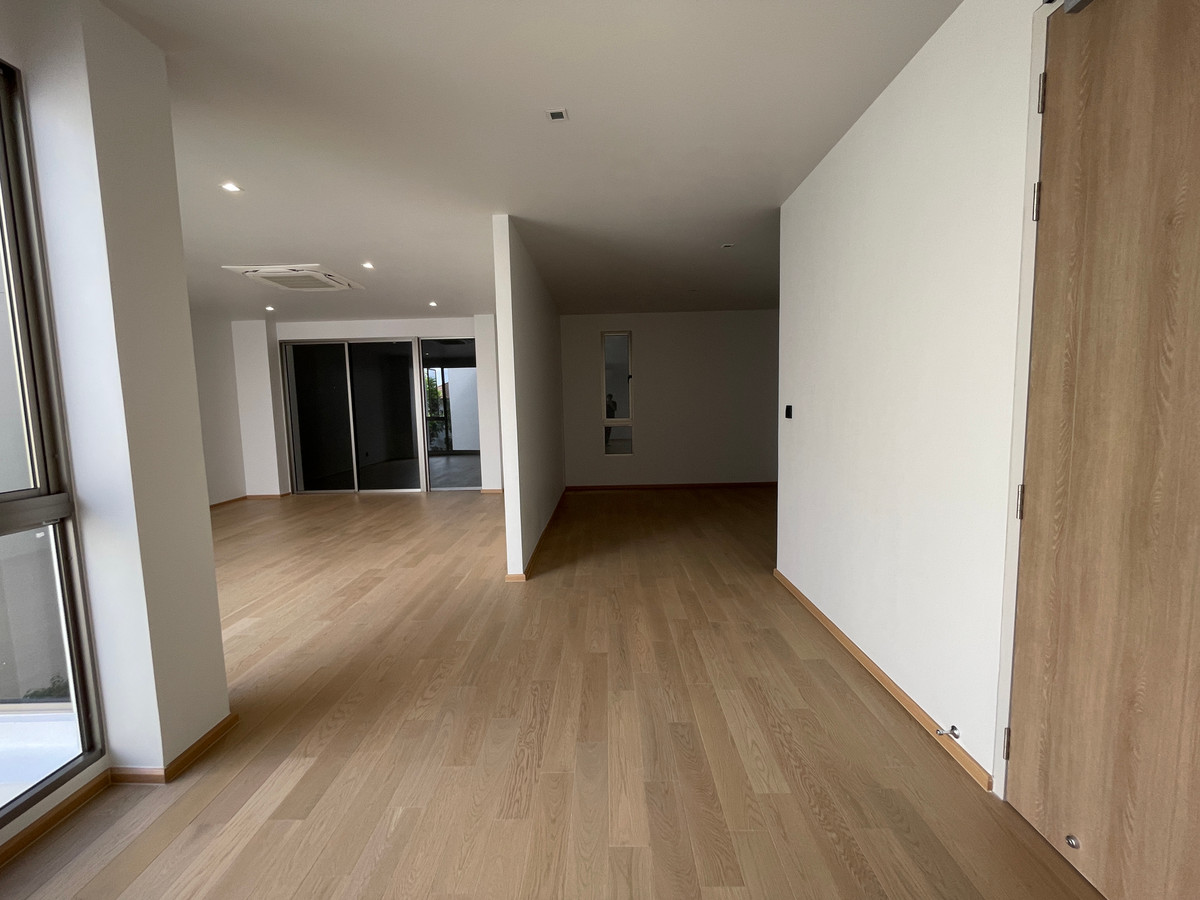 ขายบ้านเกษตร นวมินทร์ ลาดปลาเค้า : ขาย Providence Lane Kaset – Nawamin บ้านเดี่ยวหรู 3 ชั้น ลิฟต์ส่วนตัว + สระว่ายน้ำ ทำเลพรีเมียมลาดปลาเค้า 89 ฟังก์ชั่น 4 ห้องนอน | 5 ห้องน้ำ | 4 ที่จอดรถ บ้านเดี่ยว Luxury ระดับ Rare Item ทำเลศักยภาพ เกษตร–นวมินทร์ ใกล้ทางด่วน รถไฟฟ้า 2 สาย 