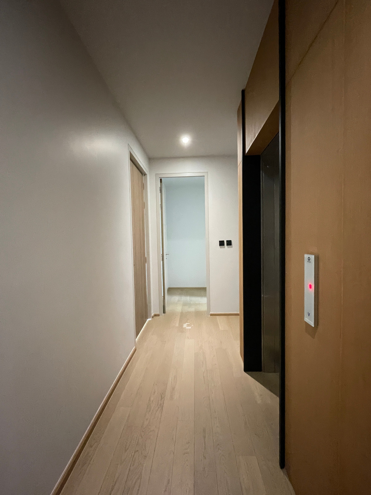 ขายบ้านเกษตร นวมินทร์ ลาดปลาเค้า : ขาย Providence Lane Kaset – Nawamin บ้านเดี่ยวหรู 3 ชั้น ลิฟต์ส่วนตัว + สระว่ายน้ำ ทำเลพรีเมียมลาดปลาเค้า 89 ฟังก์ชั่น 4 ห้องนอน | 5 ห้องน้ำ | 4 ที่จอดรถ บ้านเดี่ยว Luxury ระดับ Rare Item ทำเลศักยภาพ เกษตร–นวมินทร์ ใกล้ทางด่วน รถไฟฟ้า 2 สาย 