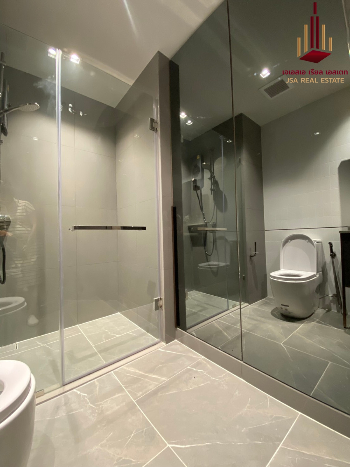 For SaleCondoSiam Paragon ,Chulalongkorn,Samyan : ✨ For Sale: Chapter Chula - Samyan Condo ✨ 💰 Only 6,800,000 THB