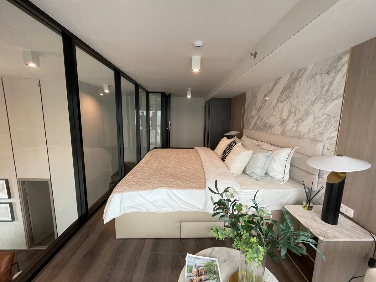 ขายคอนโดพระราม 9 เพชรบุรีตัดใหม่ RCA : ขายคอนโด IDEO พระราม 9 – อโศก | ห้องสวยชั้นสูง ราคาโปรสุดคุ้ม ใกล้ MRT พระราม 9 ฟังก์ชั่น 2 Bedroom Hybrid พร้อมเฟอร์ครบ เข้าอยู่ได้ทันที