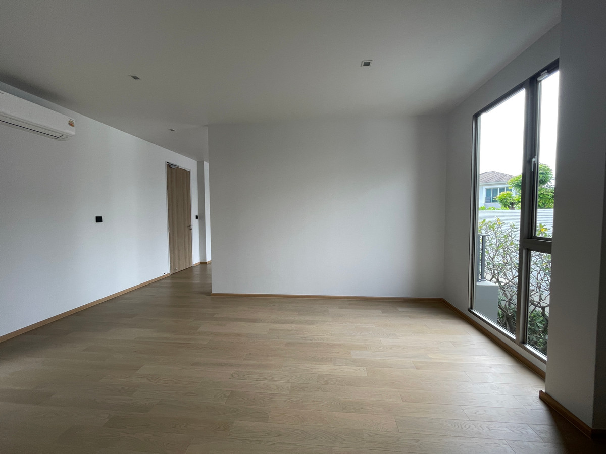 ขายบ้านเกษตร นวมินทร์ ลาดปลาเค้า : ขาย Providence Lane Kaset – Nawamin บ้านเดี่ยวหรู 3 ชั้น ลิฟต์ส่วนตัว + สระว่ายน้ำ ทำเลพรีเมียมลาดปลาเค้า 89 ฟังก์ชั่น 4 ห้องนอน | 5 ห้องน้ำ | 4 ที่จอดรถ บ้านเดี่ยว Luxury ระดับ Rare Item ทำเลศักยภาพ เกษตร–นวมินทร์ ใกล้ทางด่วน รถไฟฟ้า 2 สาย 