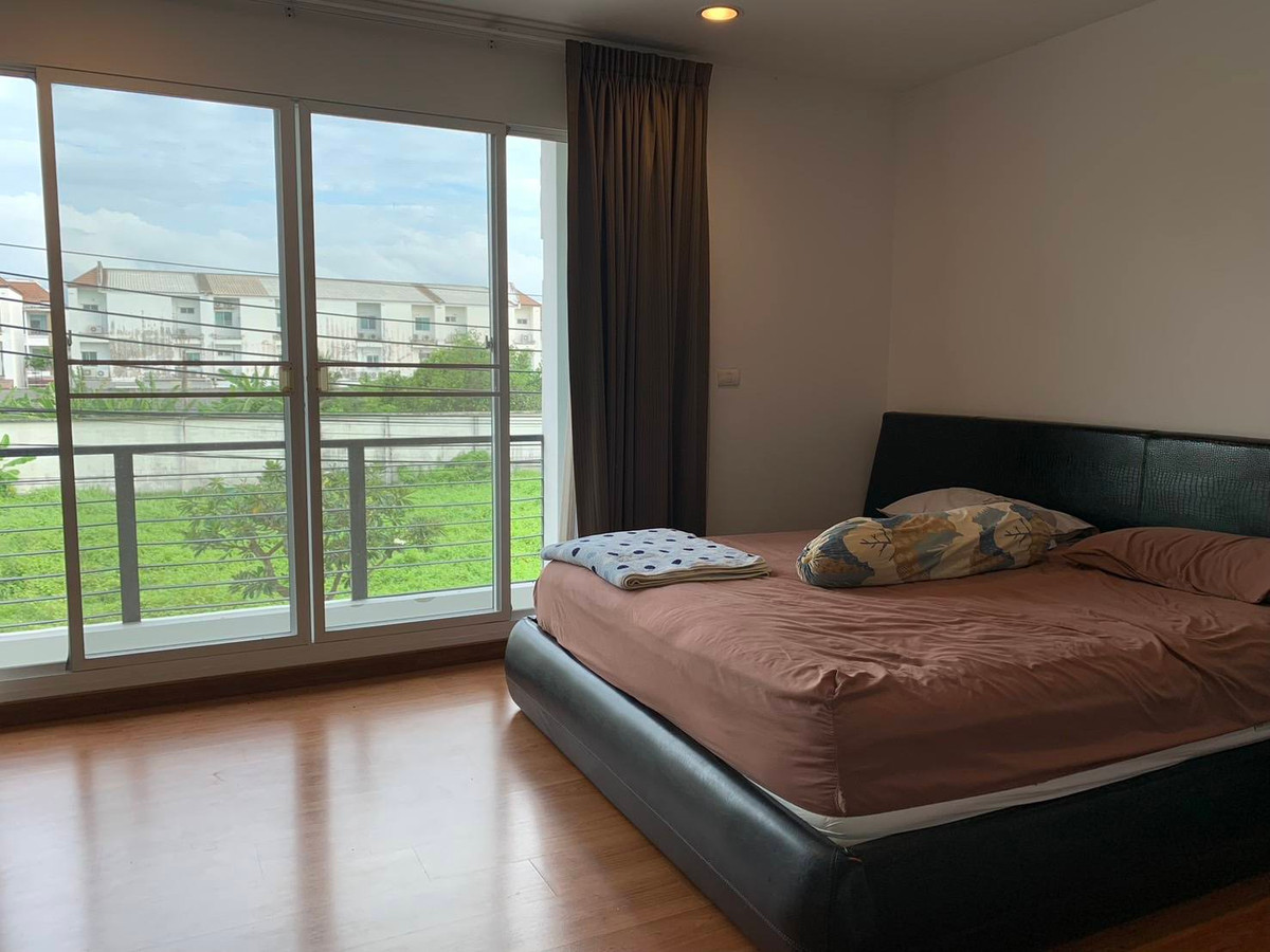 For SaleTownhomeEakachai, Bang Bon : Baan Klang Muang Essence Sathorn - Taksin 2 / 3 Bedrooms (FOR SALE) BALL022