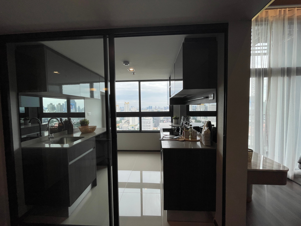 ขายคอนโดพระราม 9 เพชรบุรีตัดใหม่ RCA : ขายคอนโด IDEO พระราม 9 – อโศก | ห้องสวยชั้นสูง ราคาโปรสุดคุ้ม ใกล้ MRT พระราม 9 ฟังก์ชั่น 2 Bedroom Hybrid พร้อมเฟอร์ครบ เข้าอยู่ได้ทันที