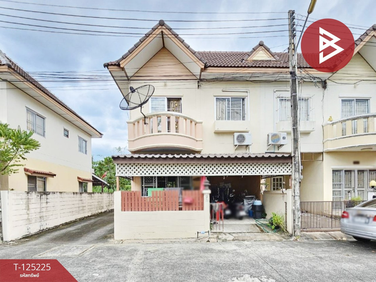 For SaleTownhomePattaya, Bangsaen, Chonburi : Townhouse for sale Eastern Land The Plus Village, Chonburi (Eastern Land The Plus), ready to move in.