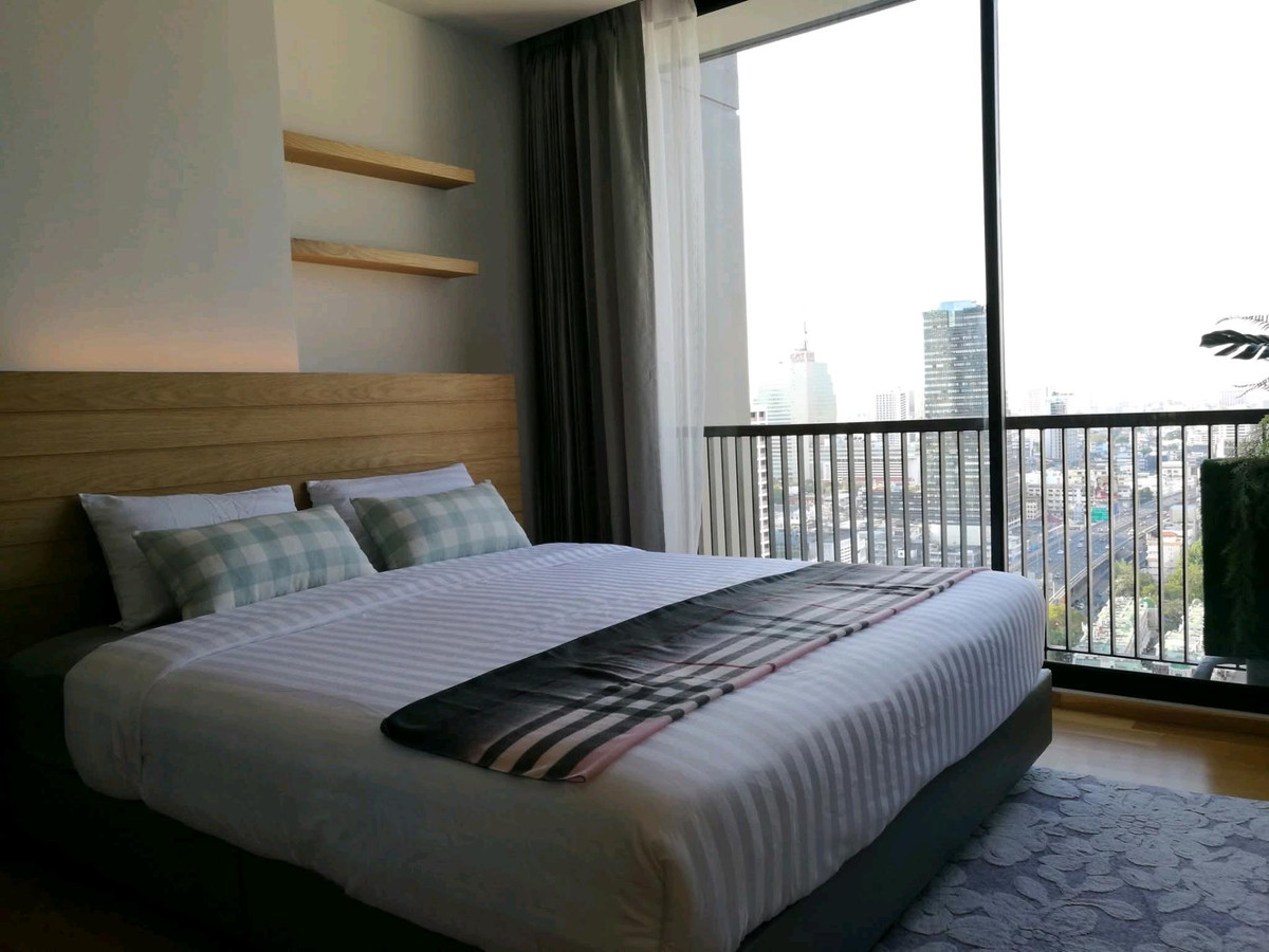 ให้เช่าคอนโดสาทร นราธิวาส : 💫💫Beautiful 1 Bedroom on Super High Floor 28💫💫