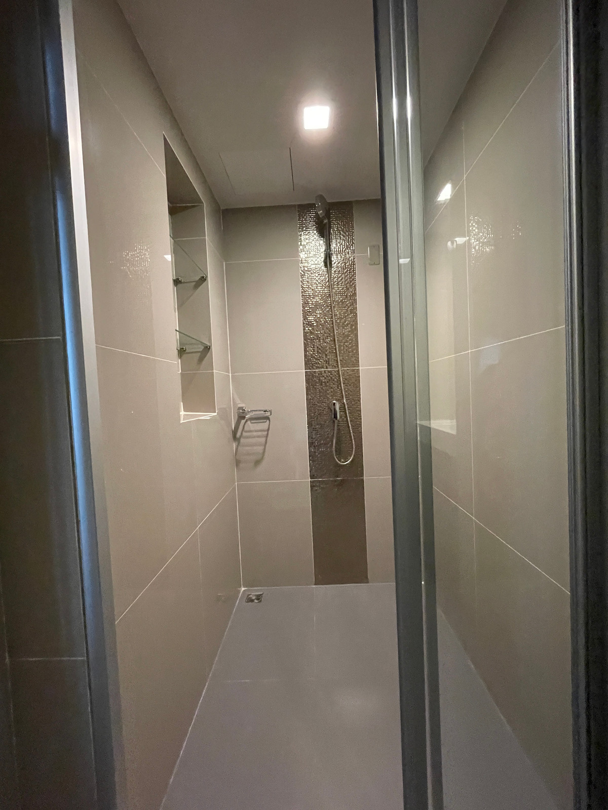 ขายคอนโดพระราม 9 เพชรบุรีตัดใหม่ RCA : ขายคอนโด IDEO พระราม 9 – อโศก | ห้องสวยชั้นสูง ราคาโปรสุดคุ้ม ใกล้ MRT พระราม 9 ฟังก์ชั่น 2 Bedroom Hybrid พร้อมเฟอร์ครบ เข้าอยู่ได้ทันที