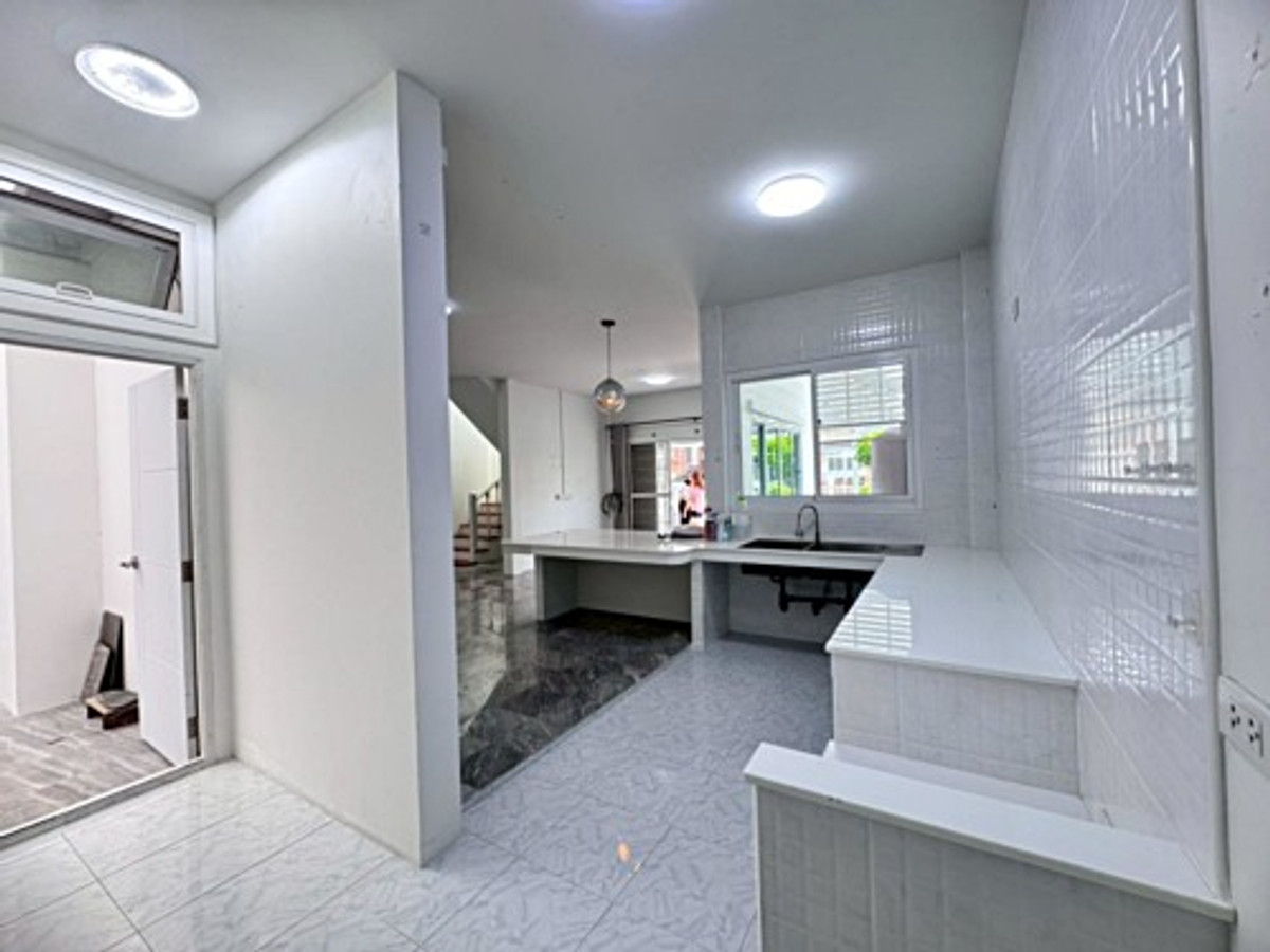 ขายบ้านปทุมธานี รังสิต ธรรมศาสตร์ : ขายบ้านเดี่ยว หมู่บ้าน บ้านฟ้าลากูน คลอง 2 ต่อเติมเต็มพื้นที่ (N.1909)