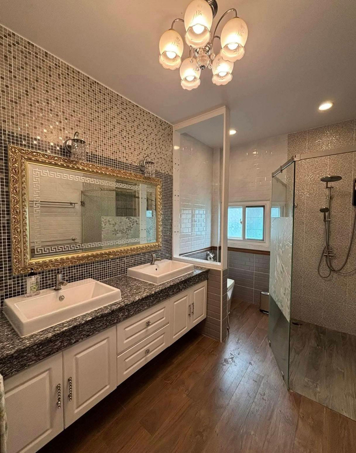 For SaleHousePattaya, Bangsaen, Chonburi : Detached House Sukhumvit Soi 5 Saensuk Bangsaen Chonburi / 6 Bedrooms (FOR SALE) YEAN022