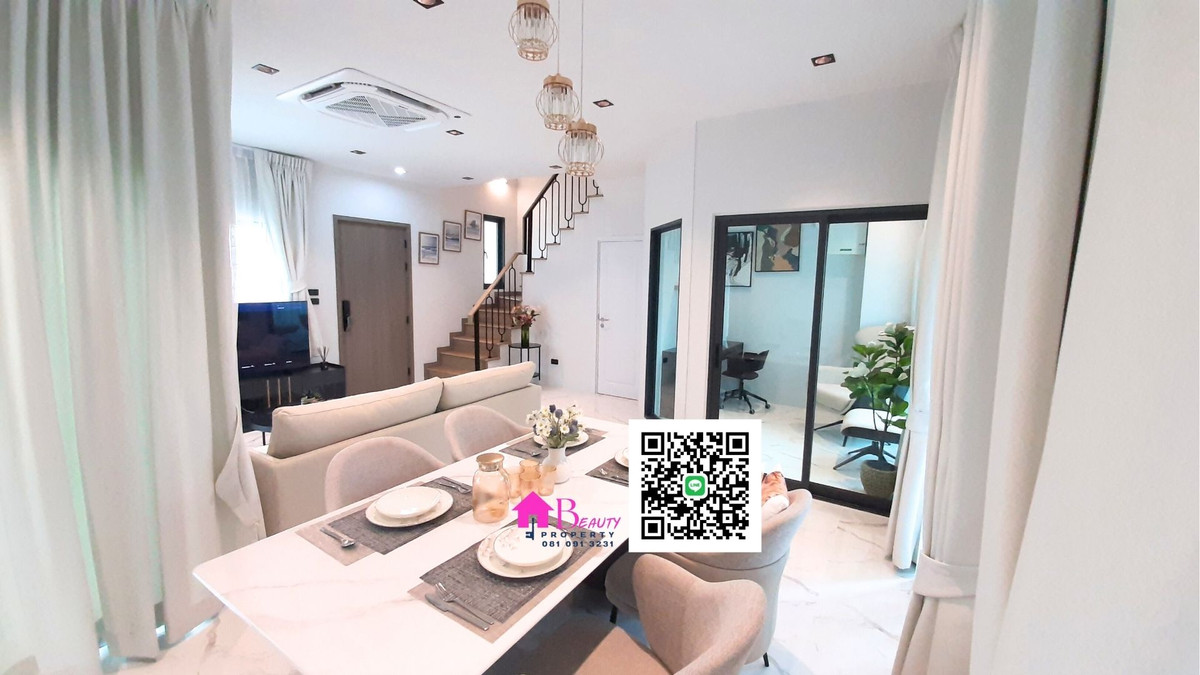 For RentHouseRama9, Petchburi, RCA : Modern 4-story detached house in the heart of Ratchada Rama 9 area, rent 150,000 baht/M What's app/Call 081 091 3231