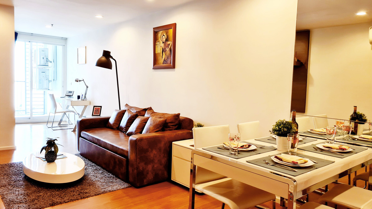 ให้เช่า 15 Sukhumvit Residences 1 ห้องนอน 1 ห้องน้ำ 60 ตร.ม. 30,000 บาท Loading...
